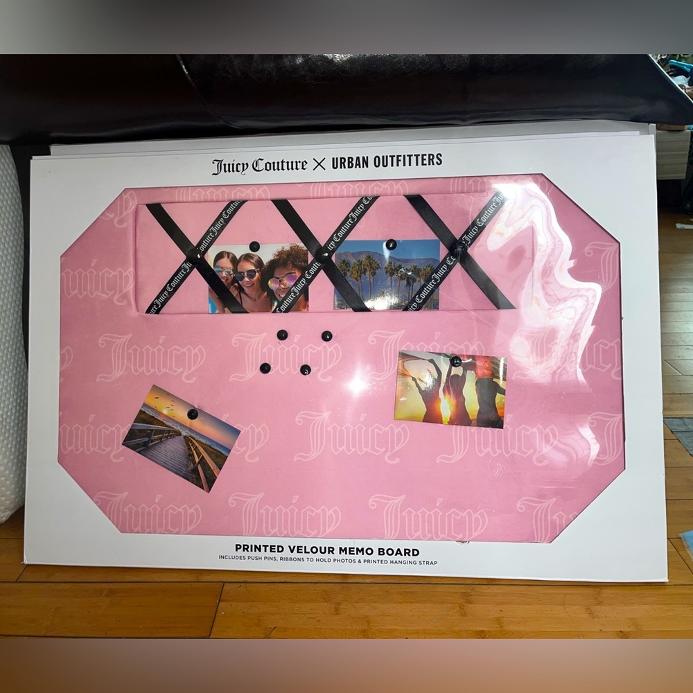 Urban Outfitters x Juicy Couture Velour Pink & Black Wall Memo Board NWT NIB